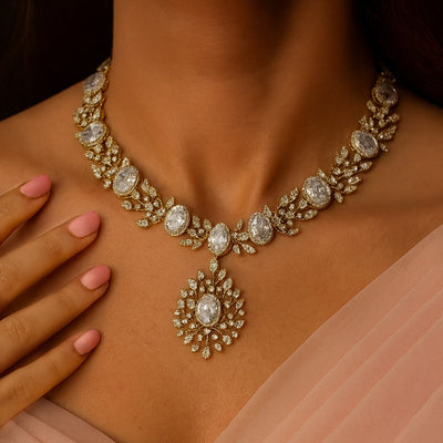 Amara Regal Necklace Set