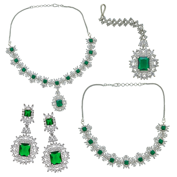 Eesha Queen Necklace Set in Emerald