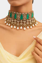 Emerald Zephyra Choker Set