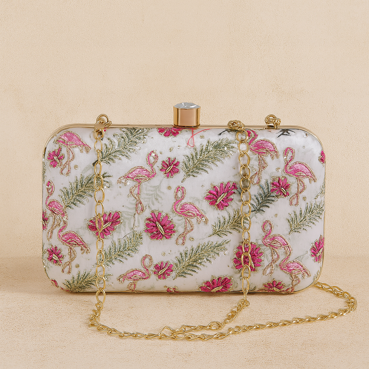 Leela Clutch