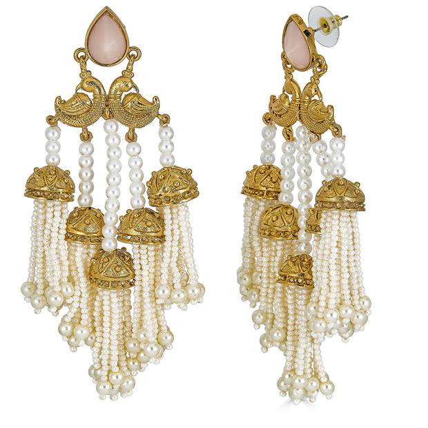 Olivia Drop Earrings in Pearl