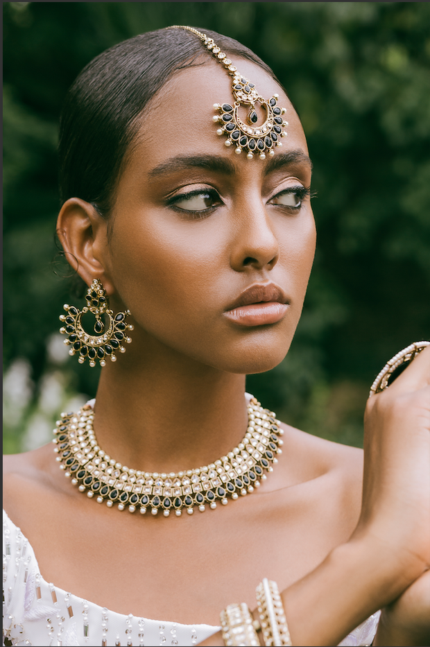 Adhira Choker Necklace in Onyx