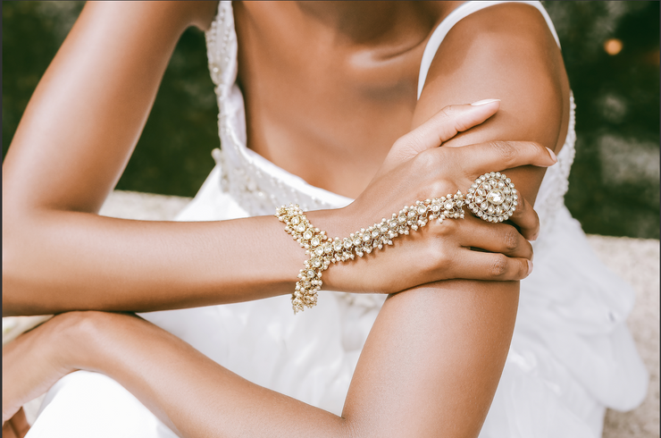 Cala Bridal Hand Harness